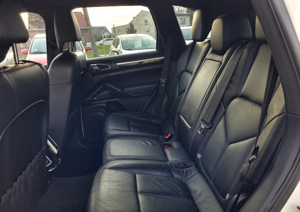 Porsche Cayenne cena 69900 przebieg: 261382, rok produkcji 2011 z Bieruń małe 67